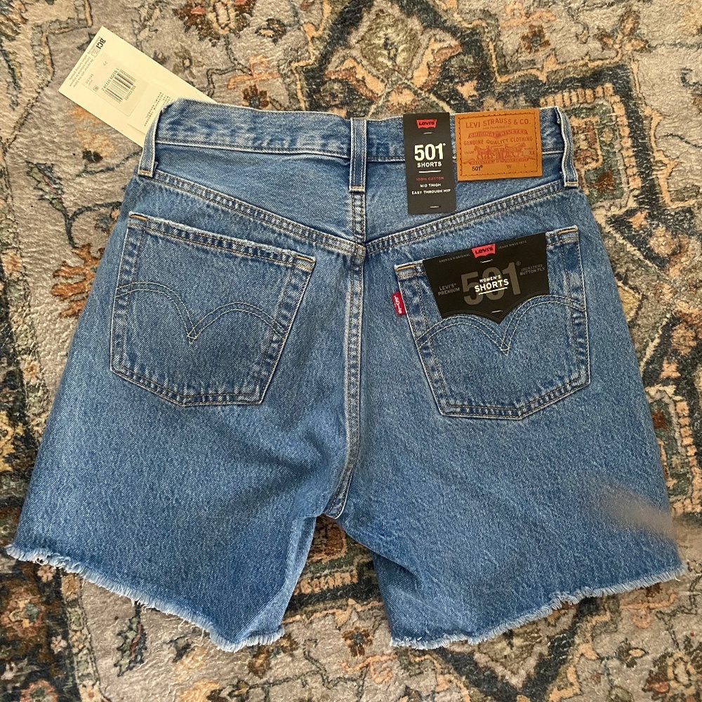 NWT Levi’s 501 shorts - Picture 4 of 4